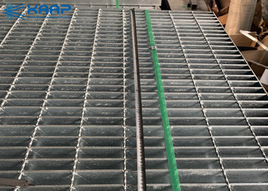 Pavimento d'acciaio professionale che gratta vario trattamento di superficie di anti manutenzione bassa di furto